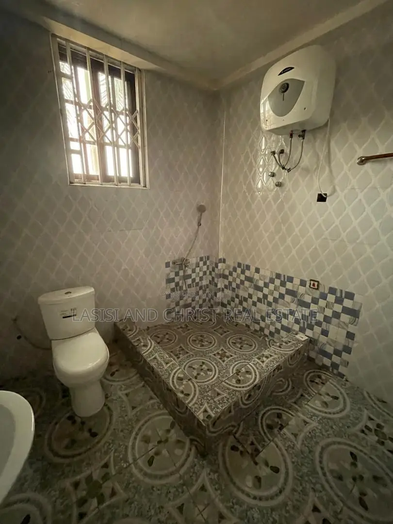 2bdrm Apartment in Lasisi And Christ, Kwabenya for rent in Kwabenya