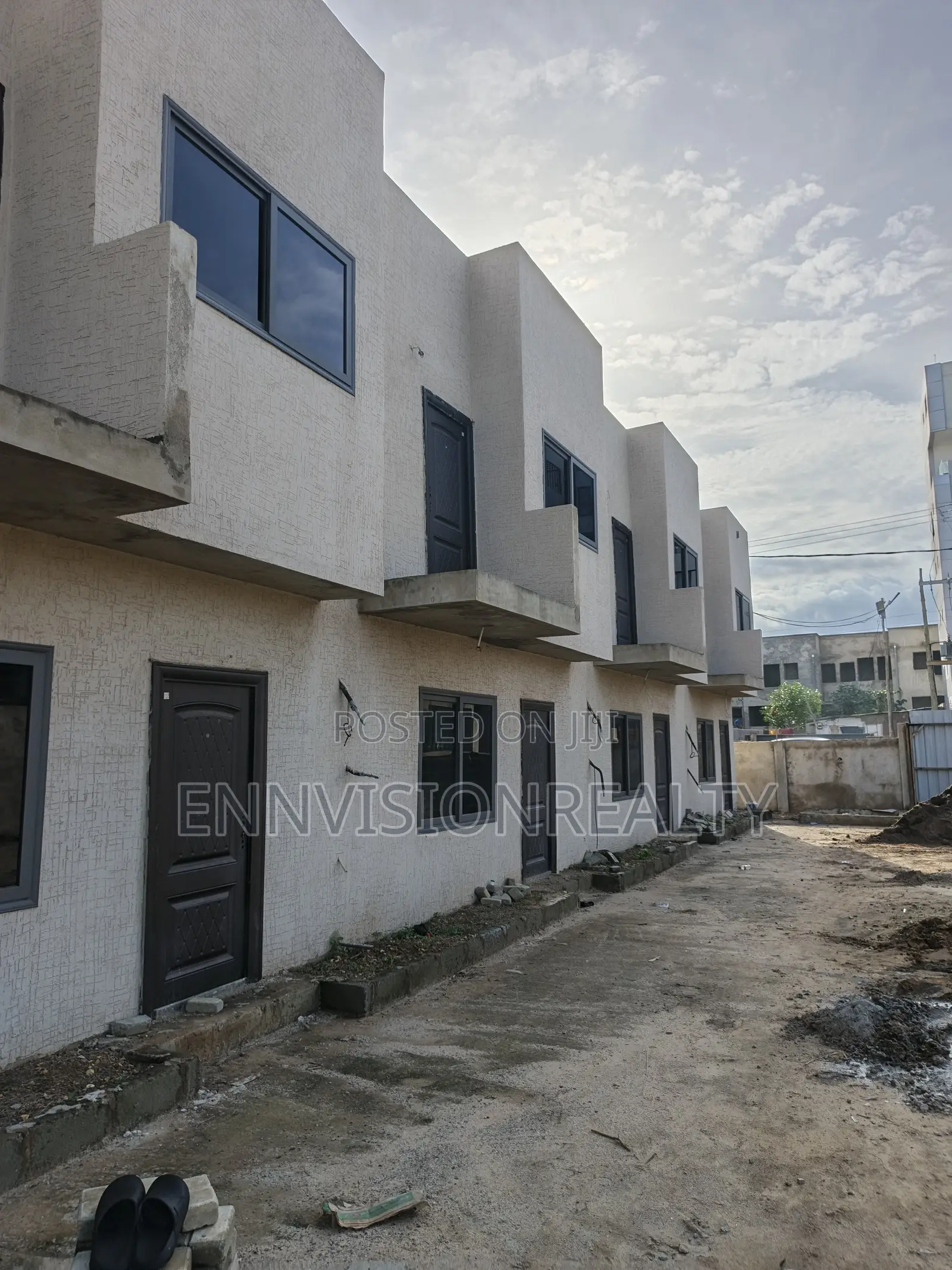2bdrm Townhouse/Terrace in Accra Metropolitan for sale in Accra Metropolitan
