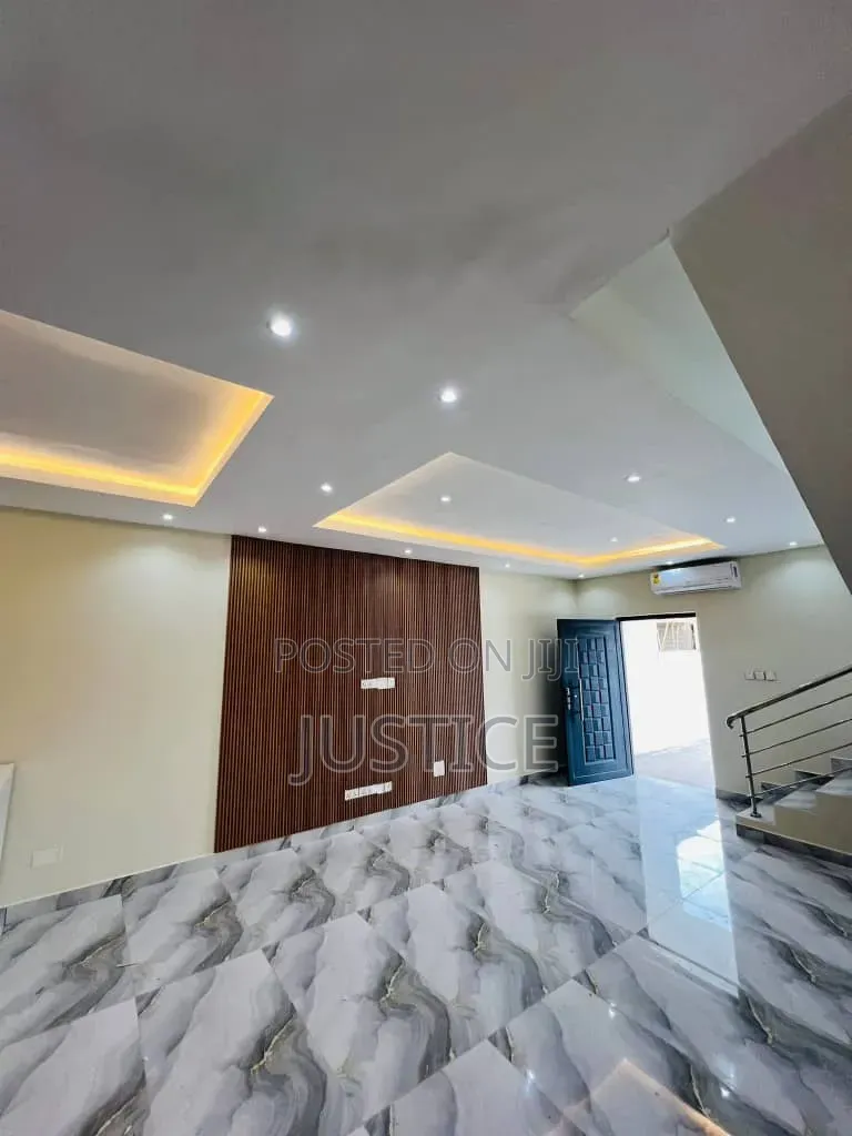 4bdrm House in East Legon, A&C Mall Area for rent in A&C Mall Area
