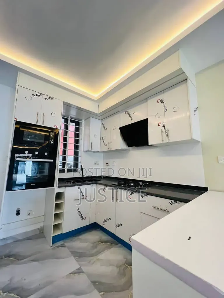 2bdrm House in Ashaley Botwe, School Junction for rent in School Junction