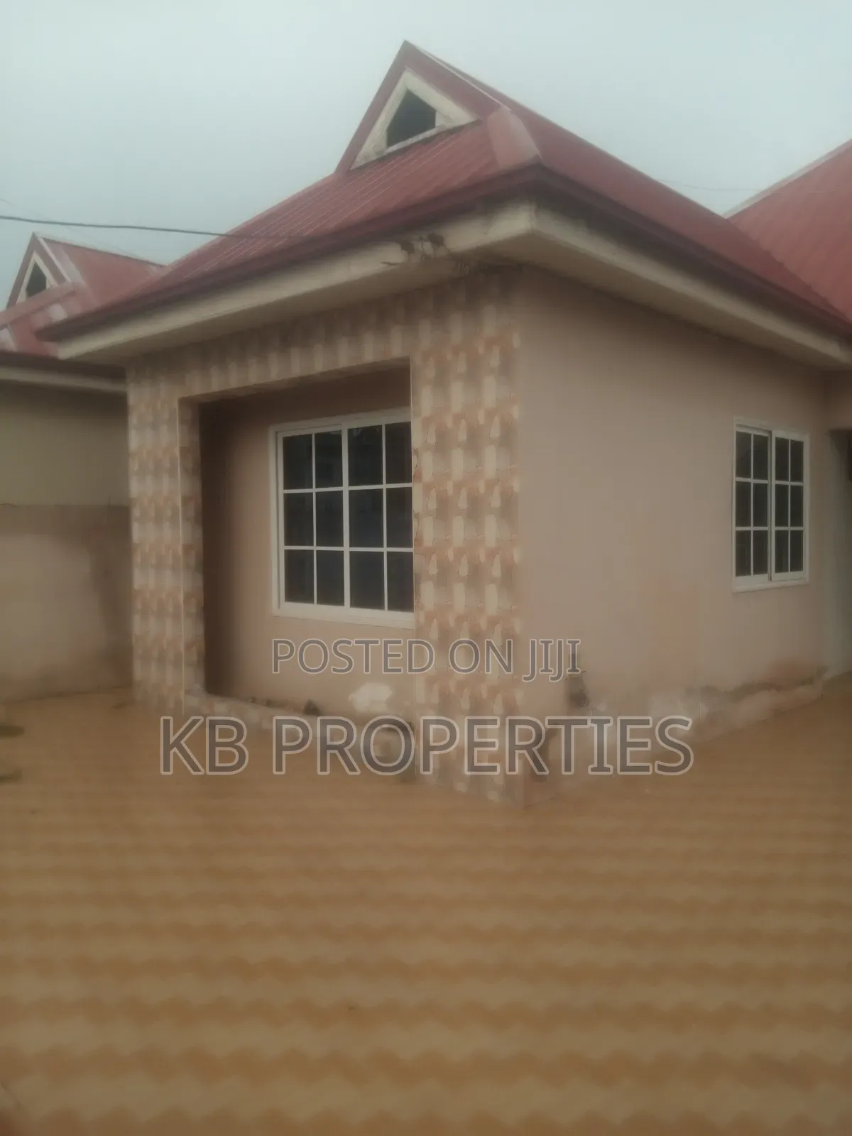 3bdrm House in Kb Properties, Baatsona Total for sale in Baatsona Total