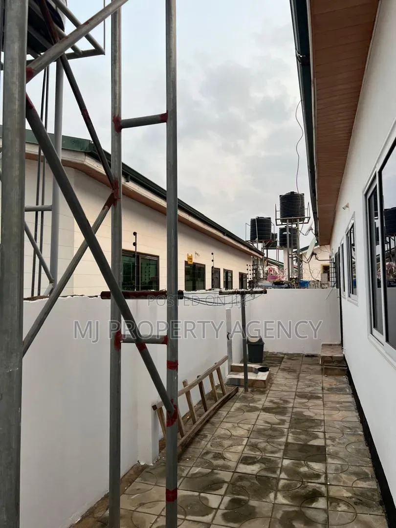 2bdrm House in White Estate Behind, Community 25 for sale in Community 25