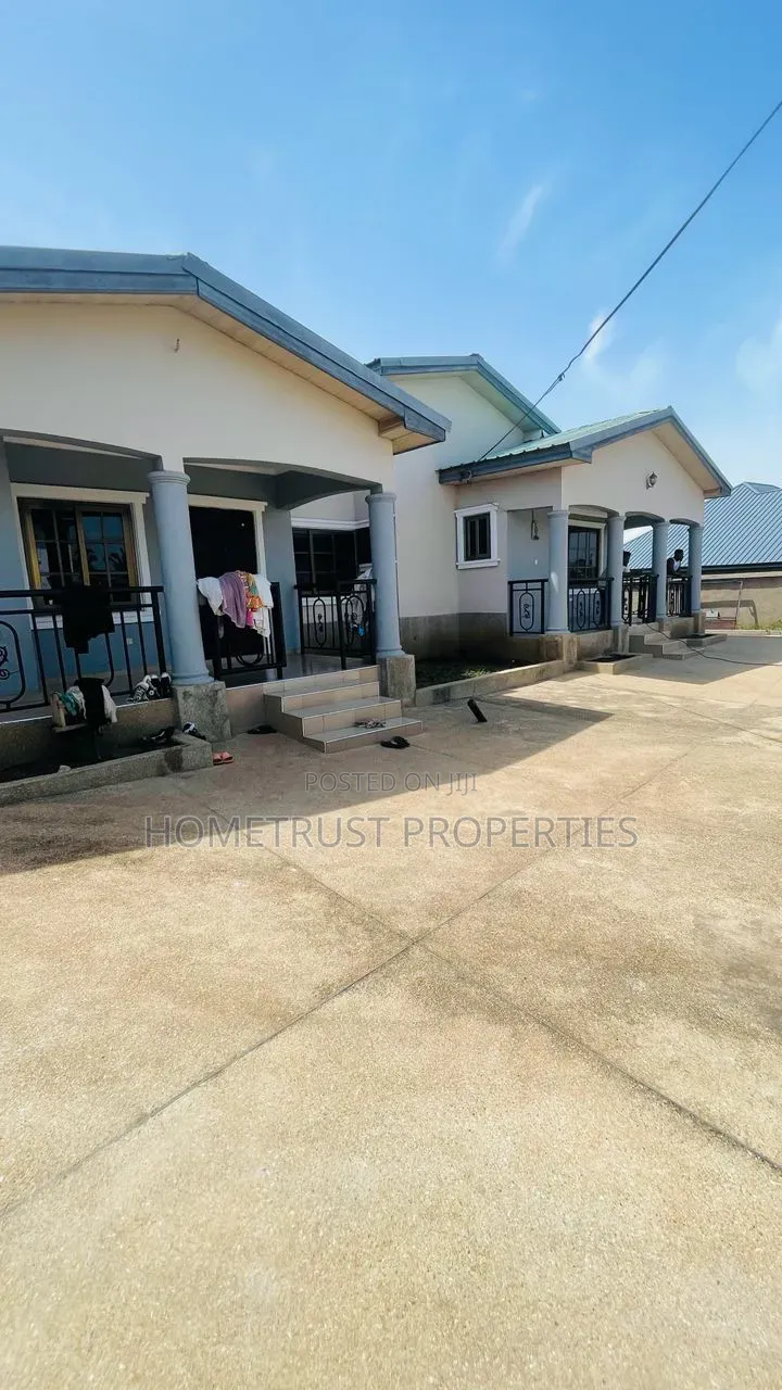2bdrm House in Hometrust Properties, Ablekuma for rent in Ablekuma