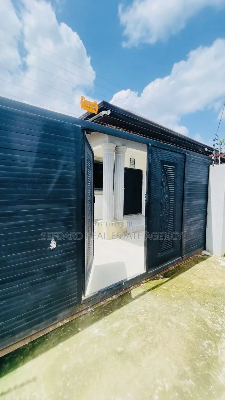 3bdrm House in Sefdard Properties, Amasaman for sale in Amasaman