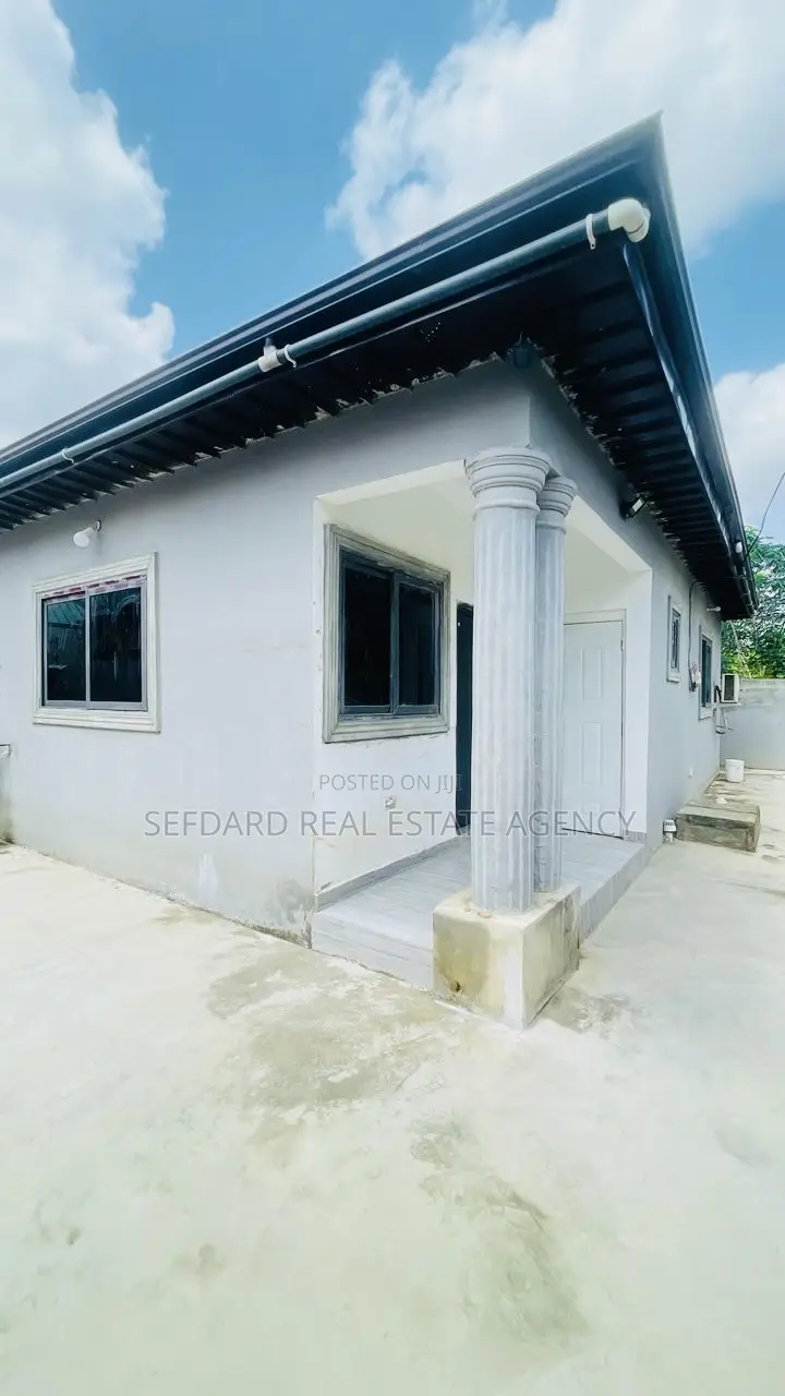 3bdrm House in Sefdard Properties, Amasaman for sale in Amasaman