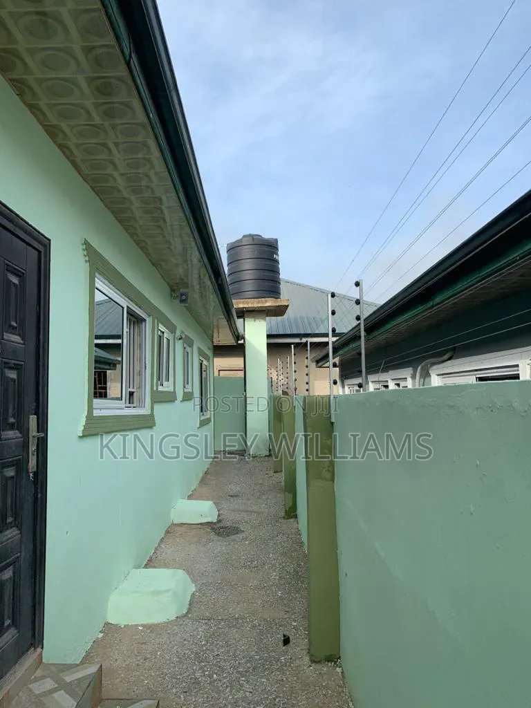 4bdrm House in Pokuase for sale in Pokuase