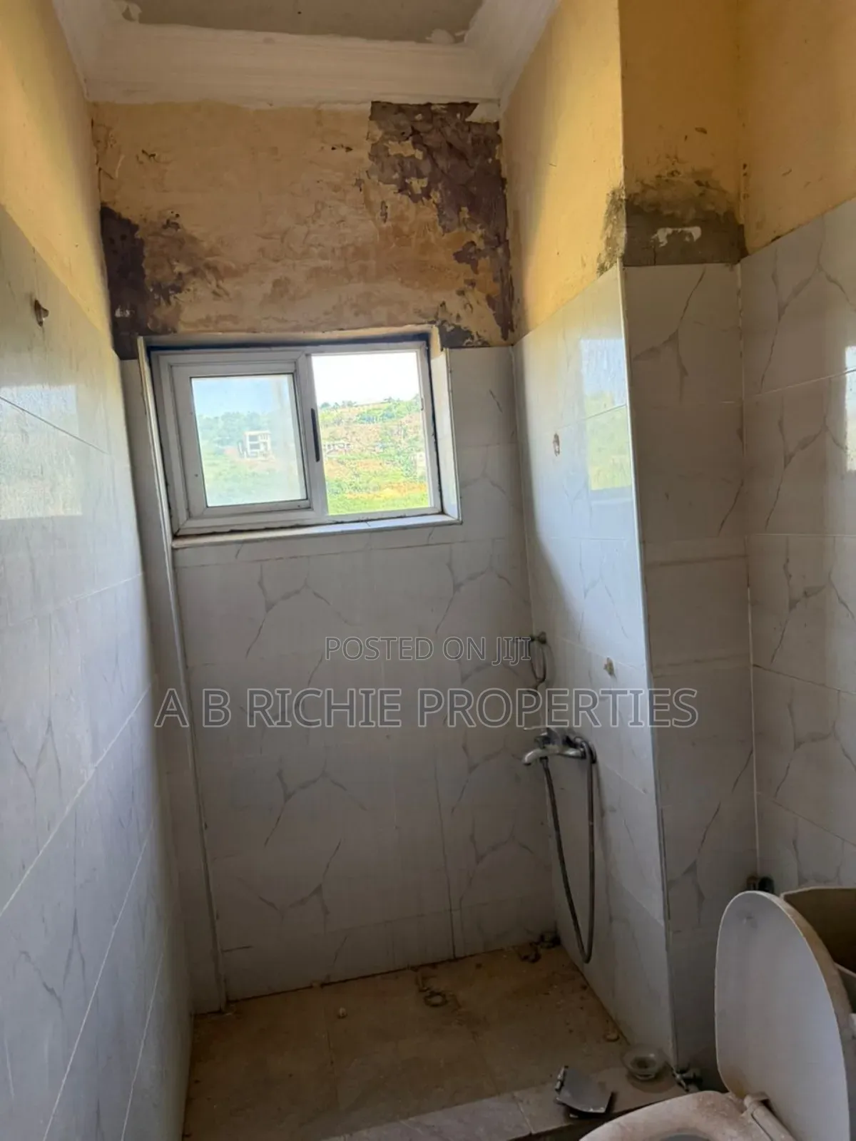 3bdrm Apartment in Ab Richie Properties, Kwabenya for sale in Kwabenya