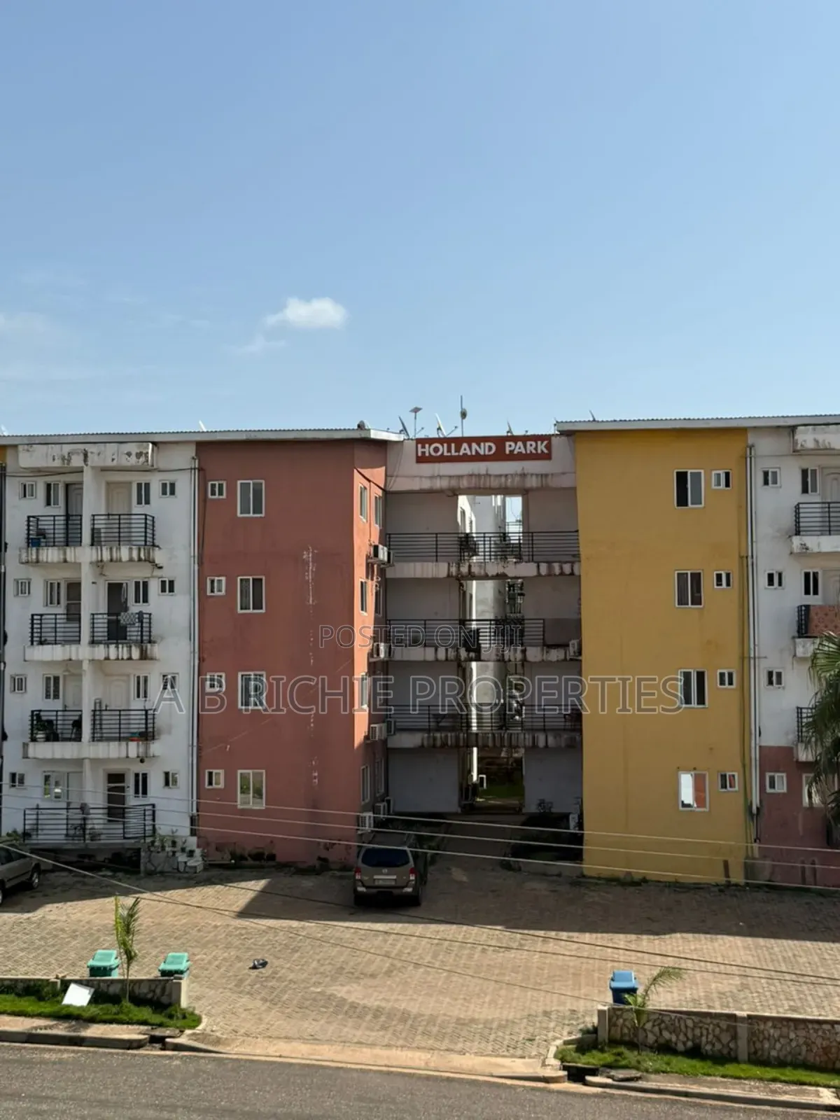3bdrm Apartment in Ab Richie Properties, Kwabenya for sale in Kwabenya
