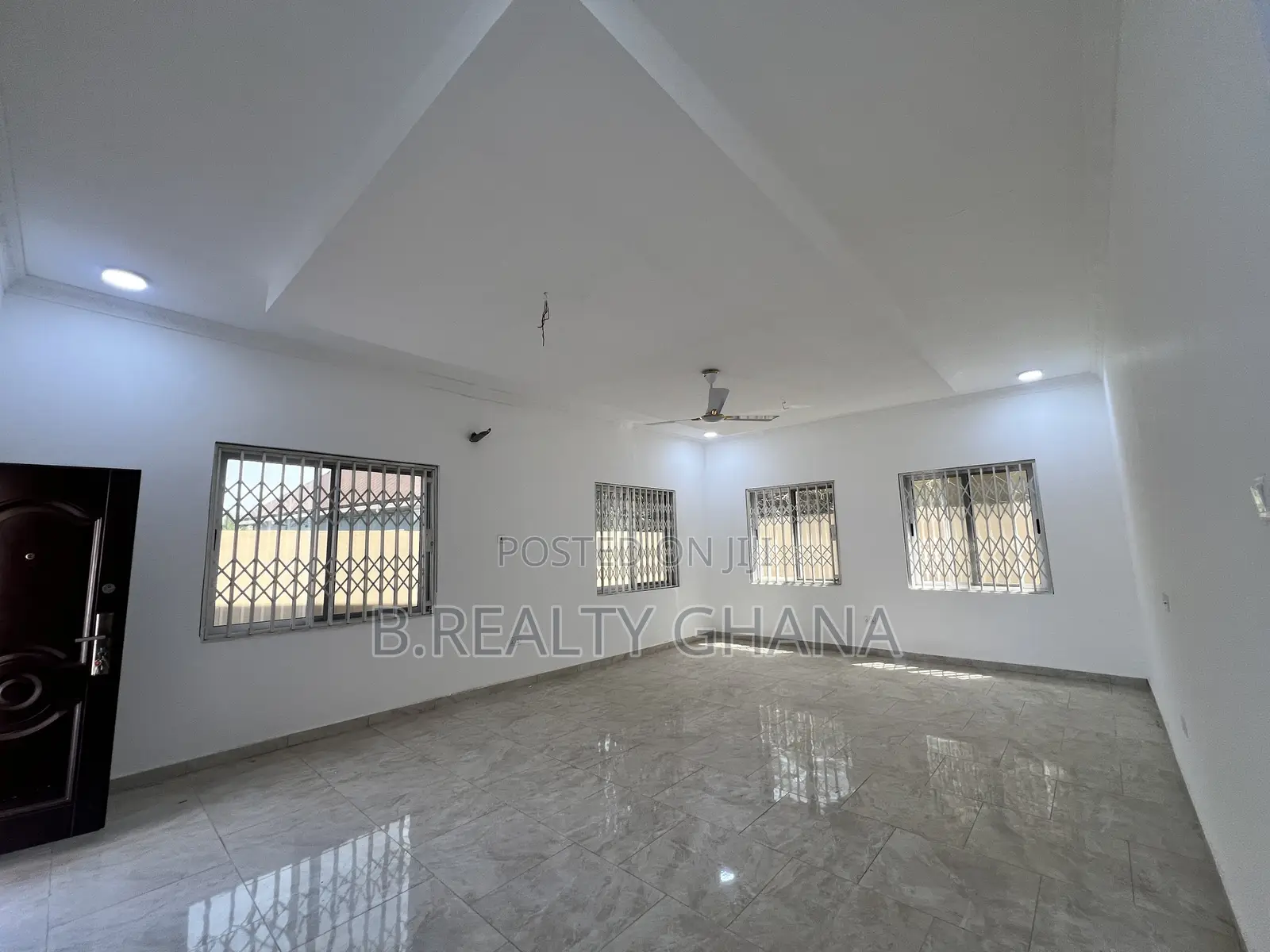 3bdrm House in Green Hotel Stretch, Spintex for rent in Spintex