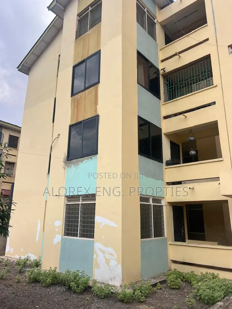 3bdrm Apartment in Adenta, SSNIT Flats for sale in SSNIT Flats