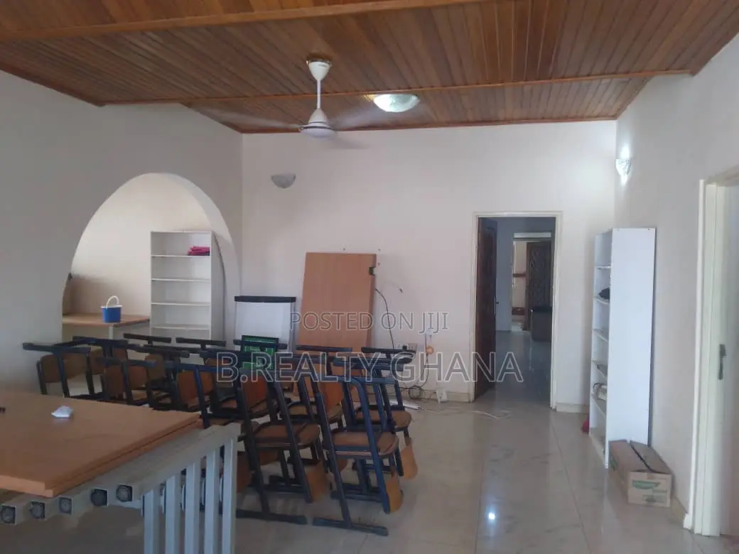 5bdrm House in Grada Estate, Spintex for rent in Spintex