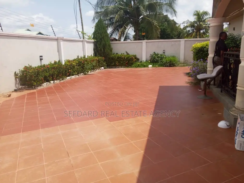 3bdrm House in Sefdard Properties, Amasaman for rent in Amasaman