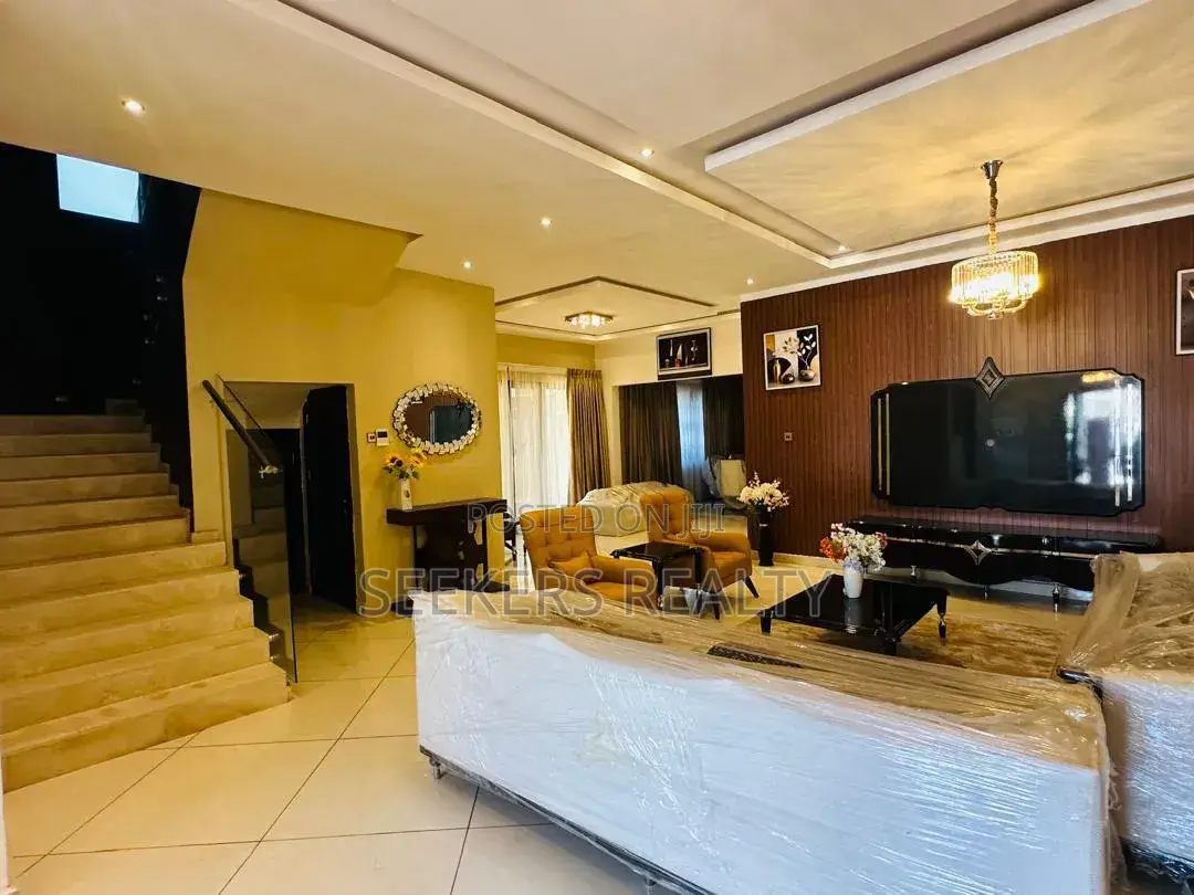 5bdrm House in Seekers Realty, Accra Metropolitan for sale in Accra Metropolitan