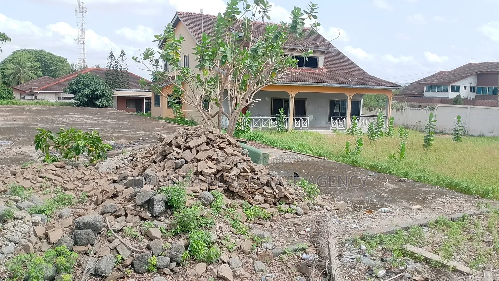 2 Half Plots of Land for Sale. in Police Station