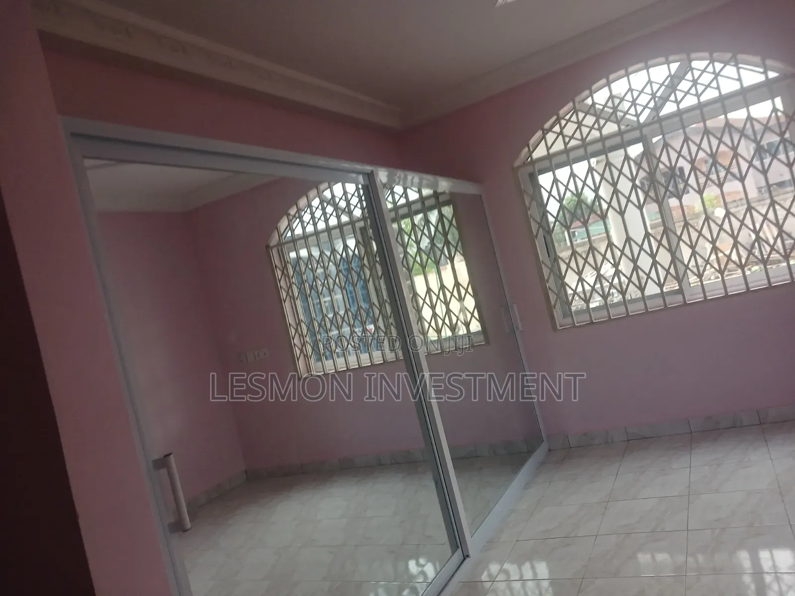 2bdrm Apartment in Lesmon Investment, Baatsona Total for rent in Baatsona Total