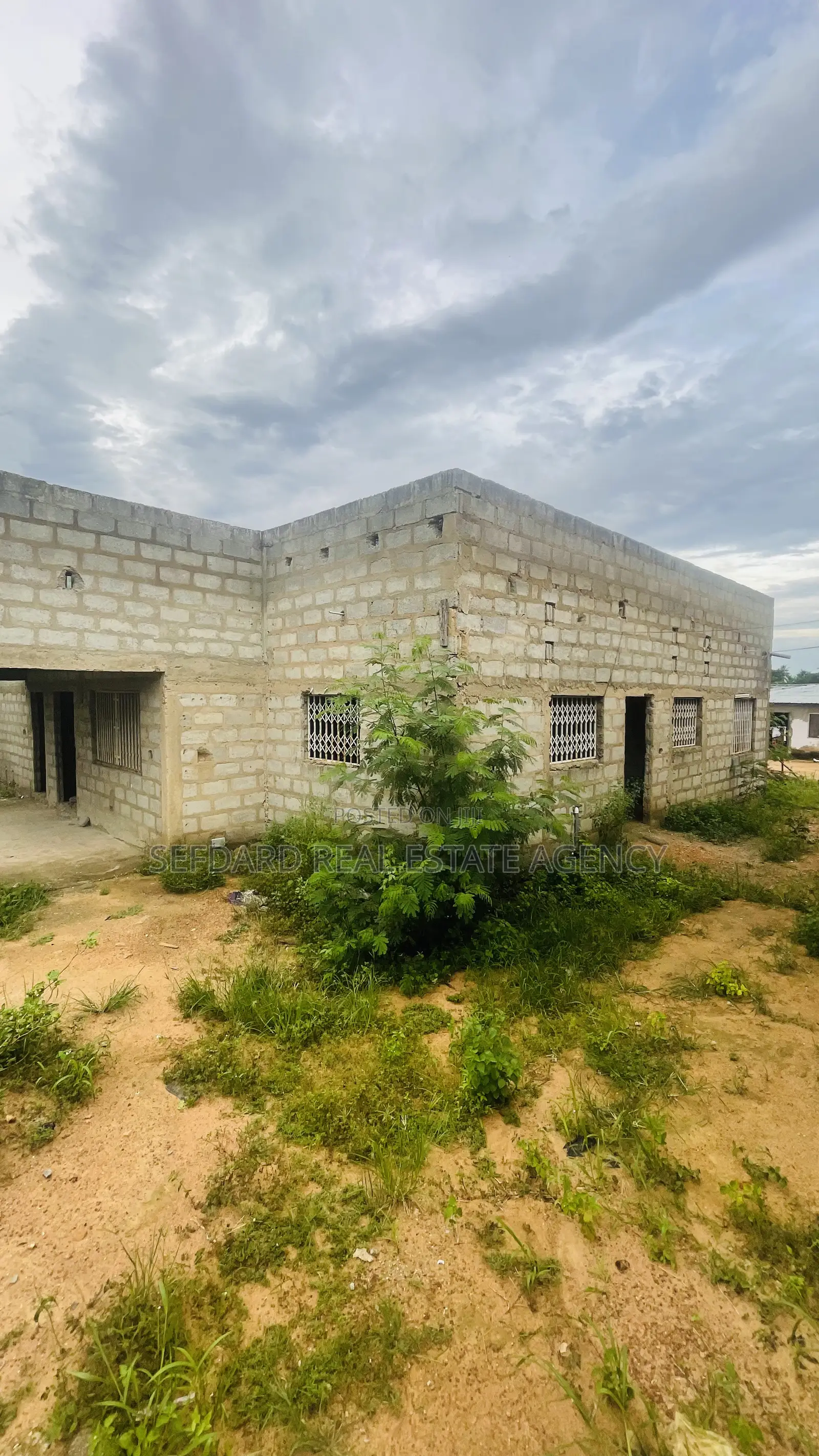 3bdrm House in Sefdard Properties, Amasaman for sale in Amasaman