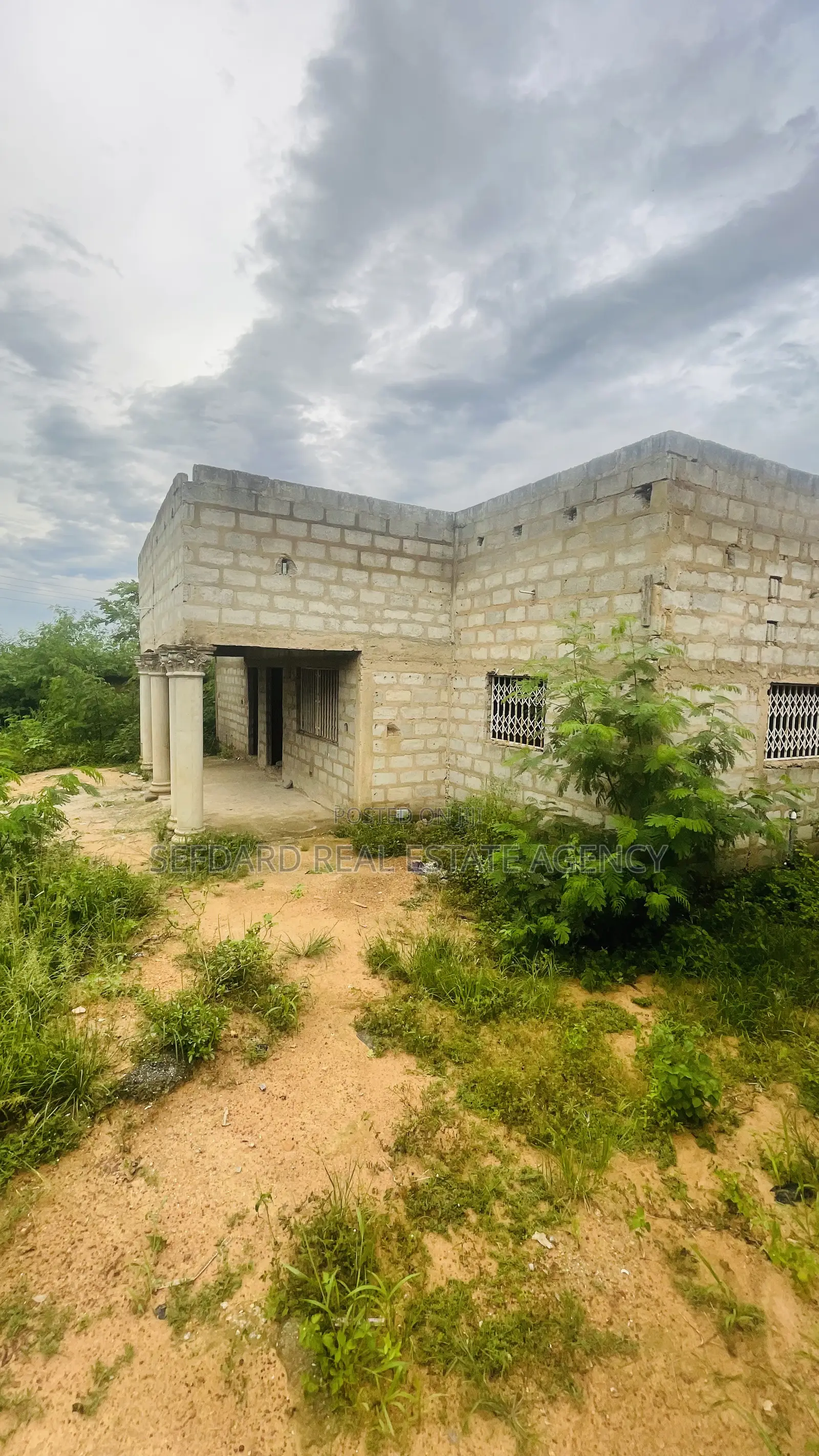 3bdrm House in Sefdard Properties, Amasaman for sale in Amasaman