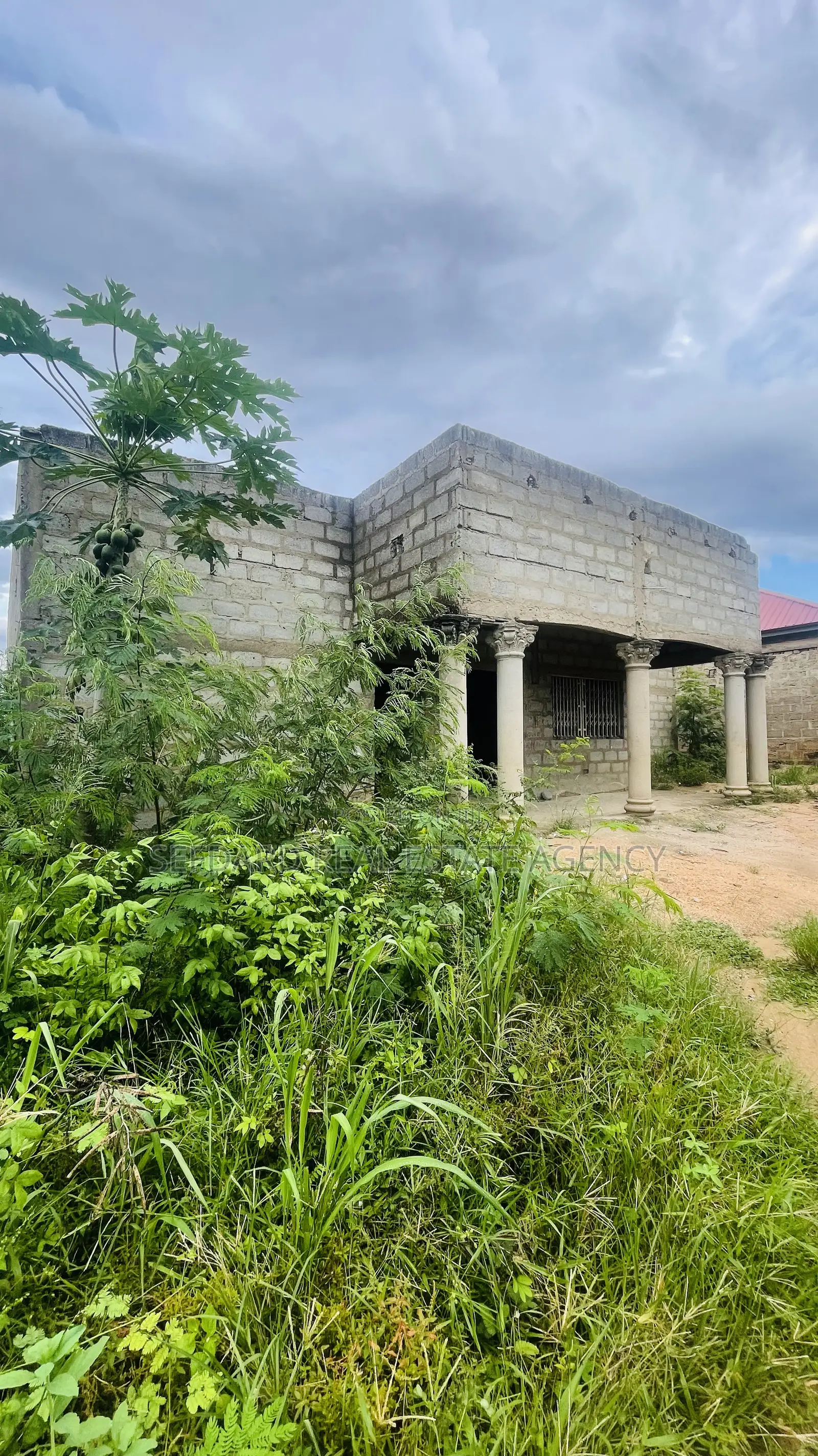 3bdrm House in Sefdard Properties, Amasaman for sale in Amasaman