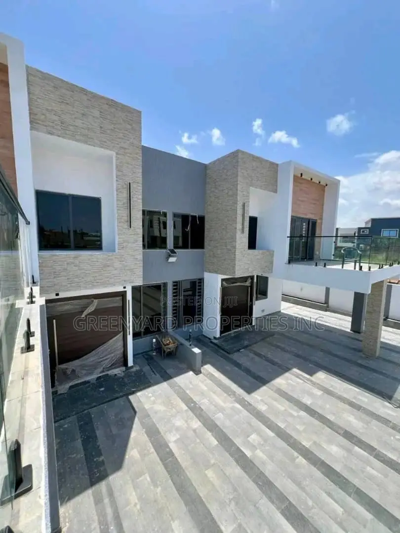 4bdrm Townhouse / Terrace in Burma Hills, Tseaddo for rent in Tseaddo