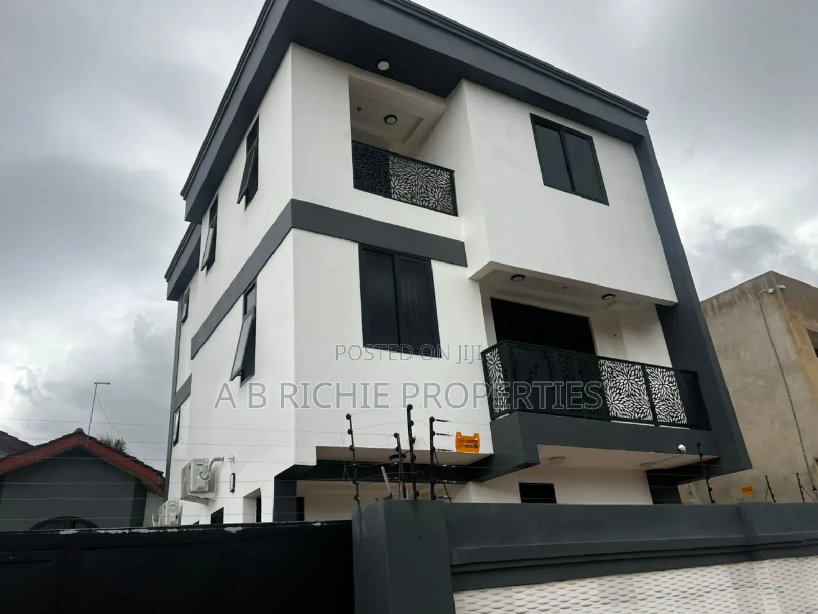 1bdrm Apartment in Ab Richie Properties, Boundary Road Area for rent in Boundary Road Area