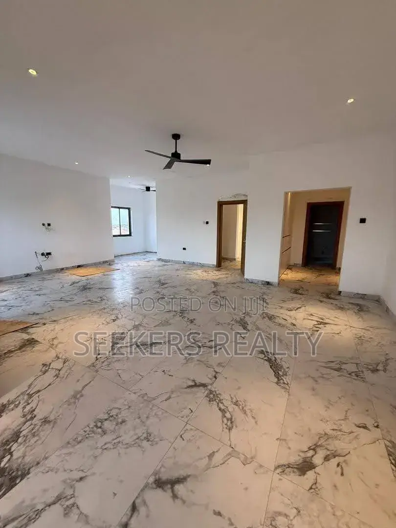6bdrm House in Seekers Realty, American House for rent in American House