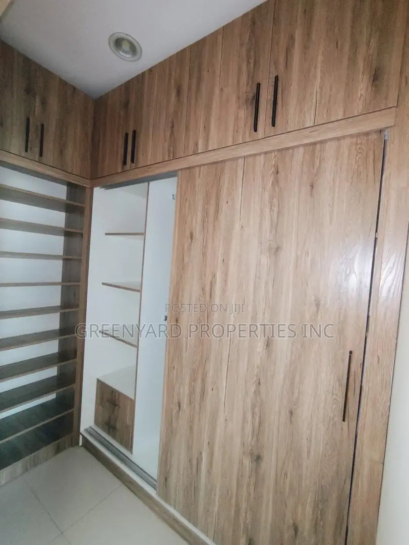 4bdrm House in A&C, East Legon for rent in East Legon