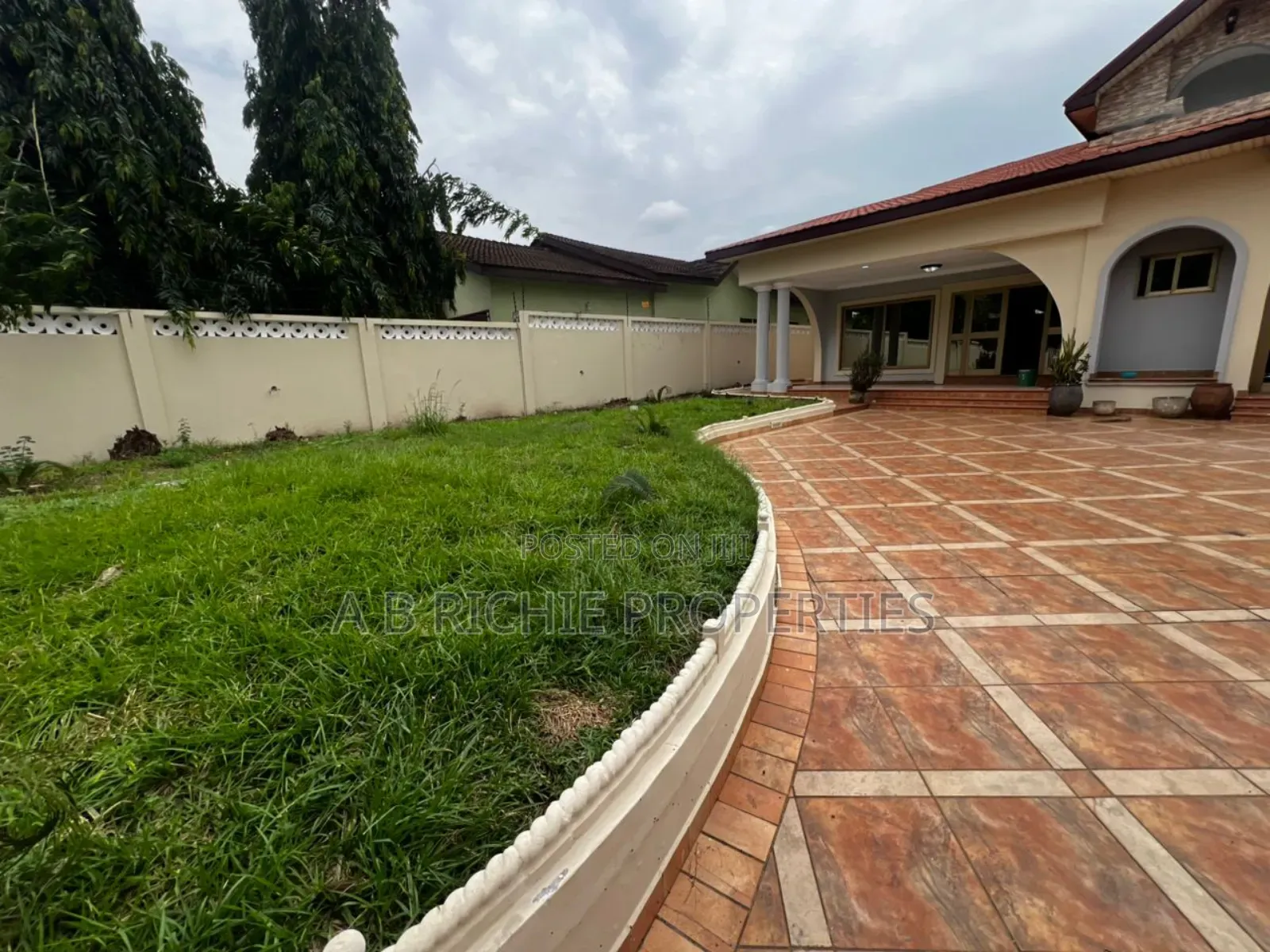 5bdrm Bungalow in Ab Richie Properties, Police Station for rent in Police Station