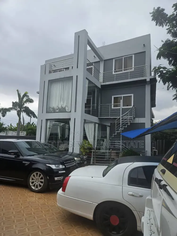7 Bedroom Mansion Furnished for Sale at Roman Ridge in Police Station