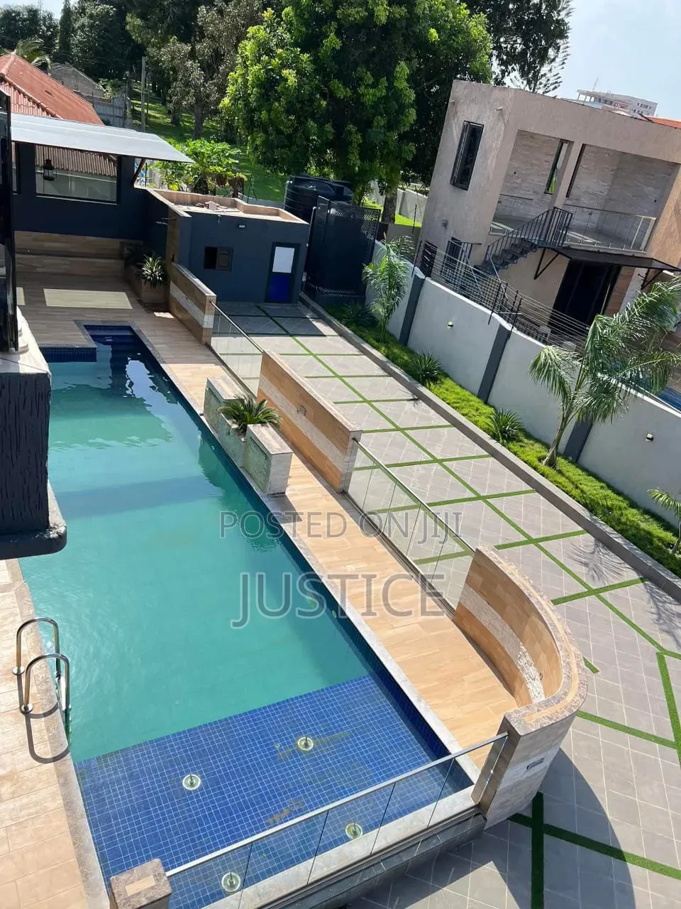 5bdrm House in East Airport for sale in Airport Residential Area