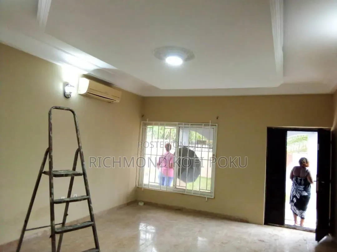 3bdrm House in Kofis Realty, Spintex for rent in Spintex