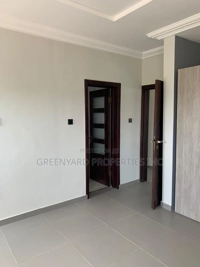 2bdrm Apartment in Roundabout, Tseaddo for rent in Tseaddo