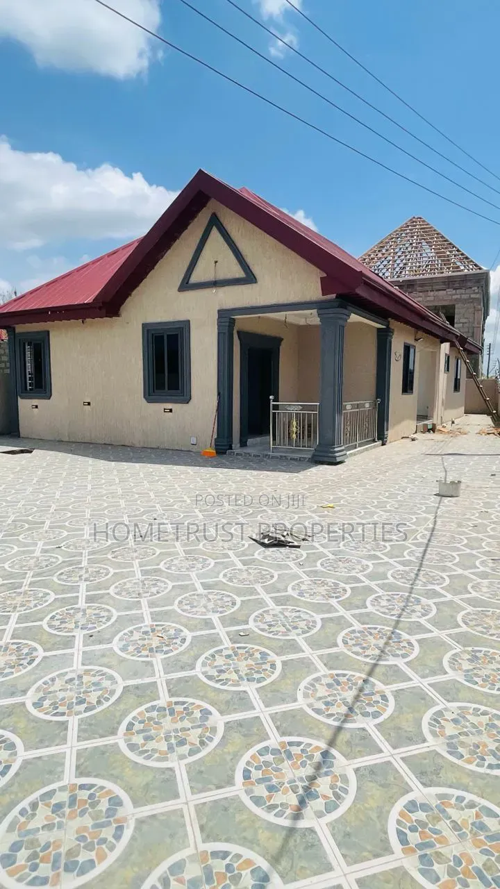 3bdrm House in Ablekuma Peace, Manhean for sale in Manhean