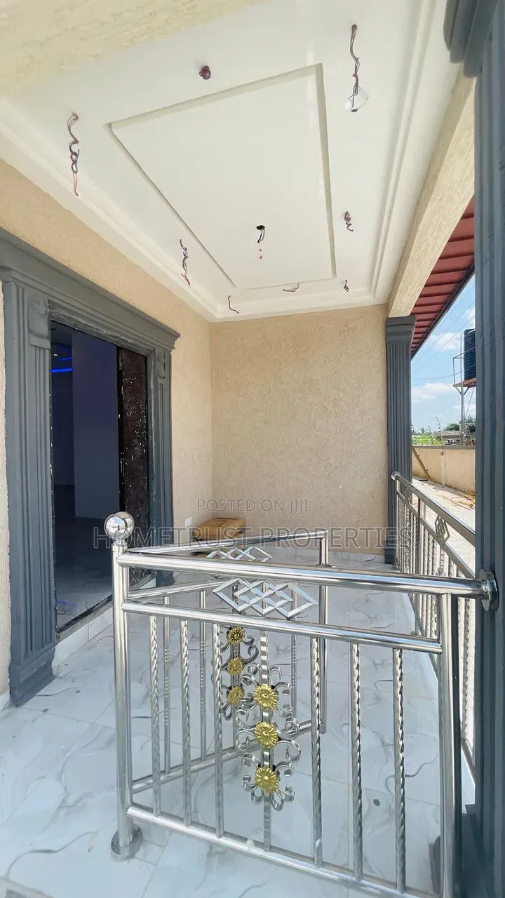 3bdrm House in Ablekuma Peace, Manhean for sale in Manhean
