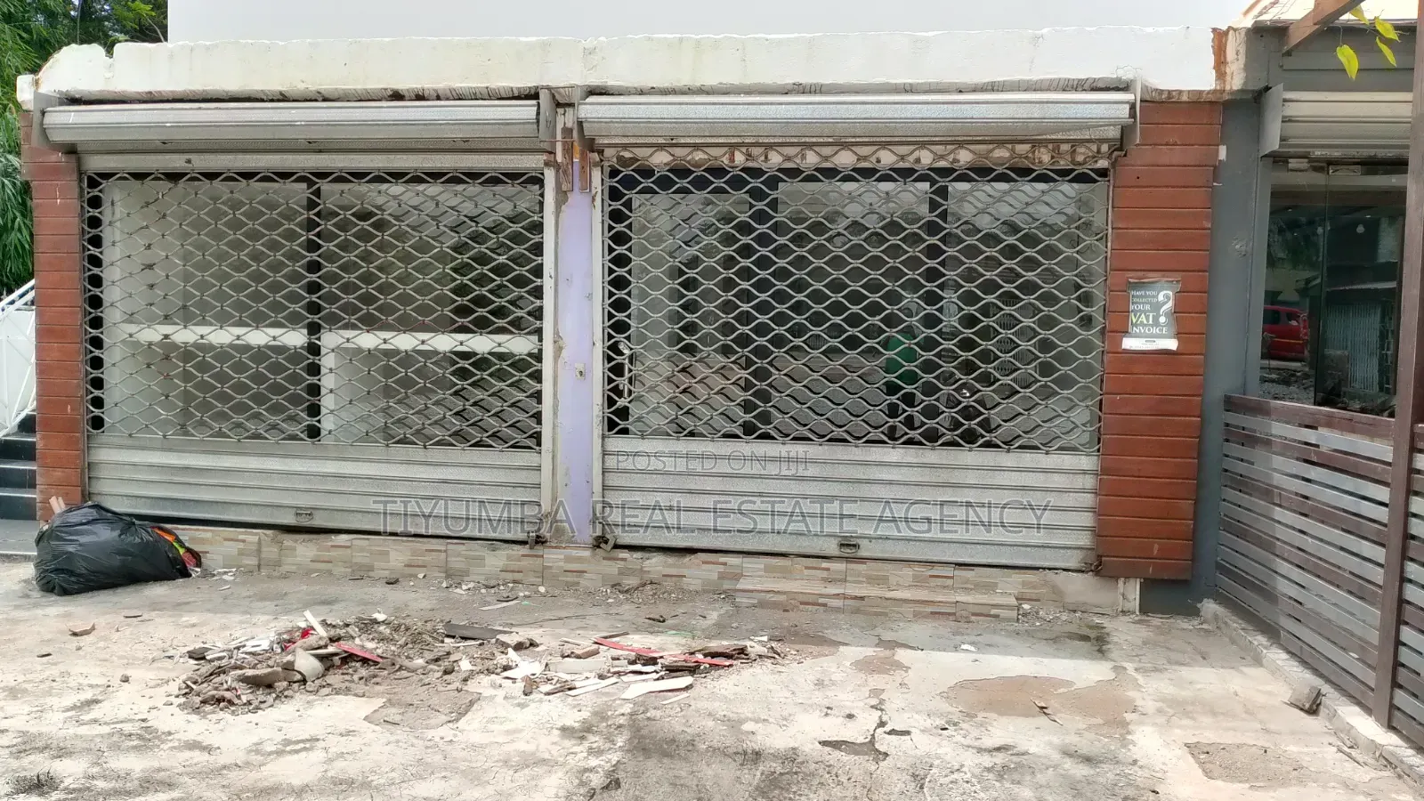 3in1 Shop for Rent at Achimota. in Neoplan