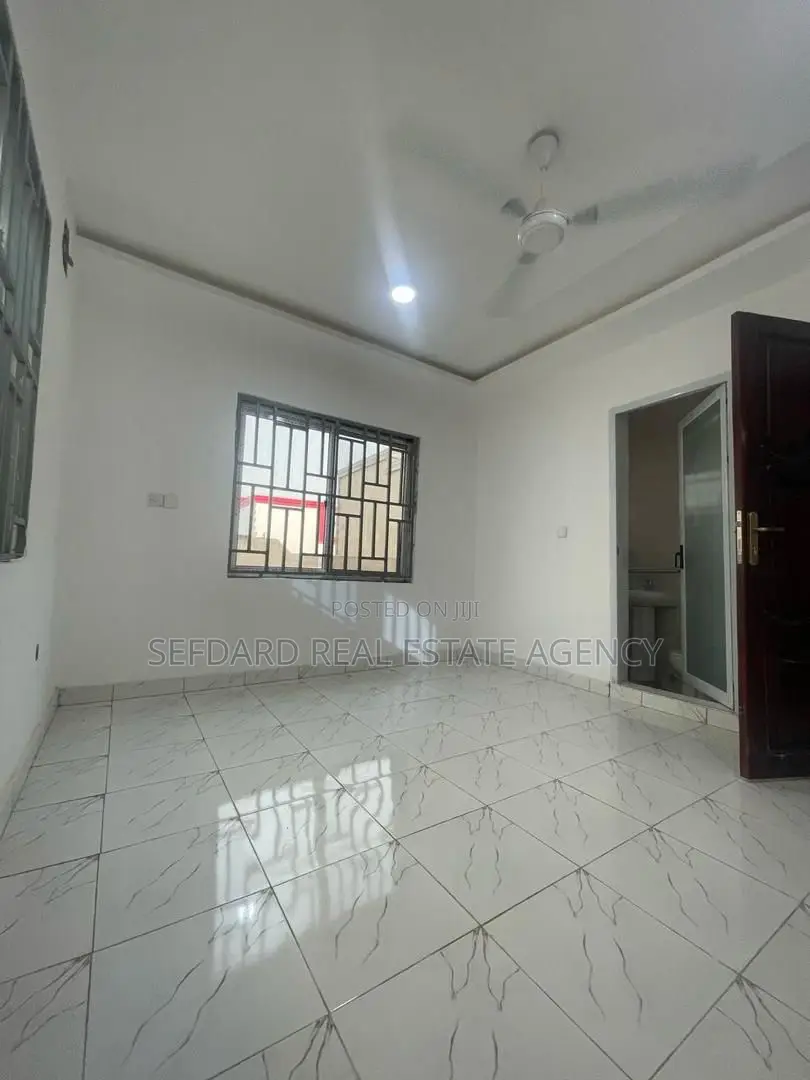 3bdrm House in Sefdard Properties, Kwabenya for sale in Kwabenya