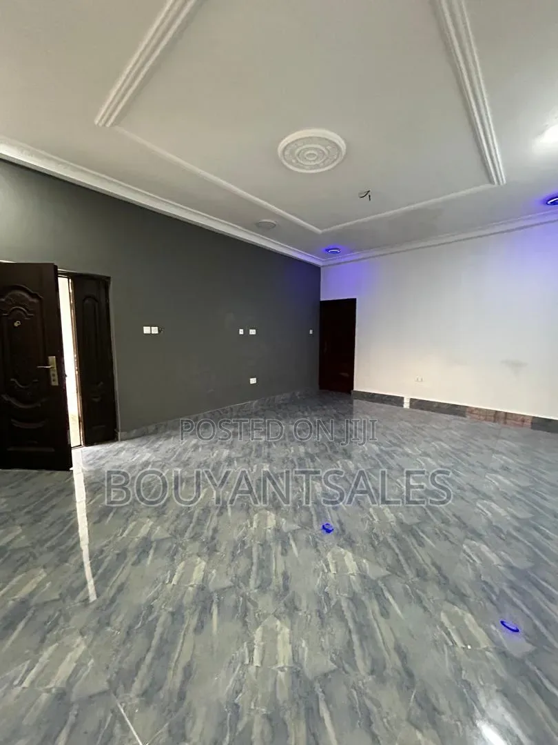 2bdrm Apartment in Agbogba, School Park Area for rent in School Park Area