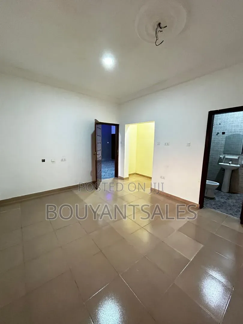 2bdrm Apartment in Agbogba, School Park Area for rent in School Park Area