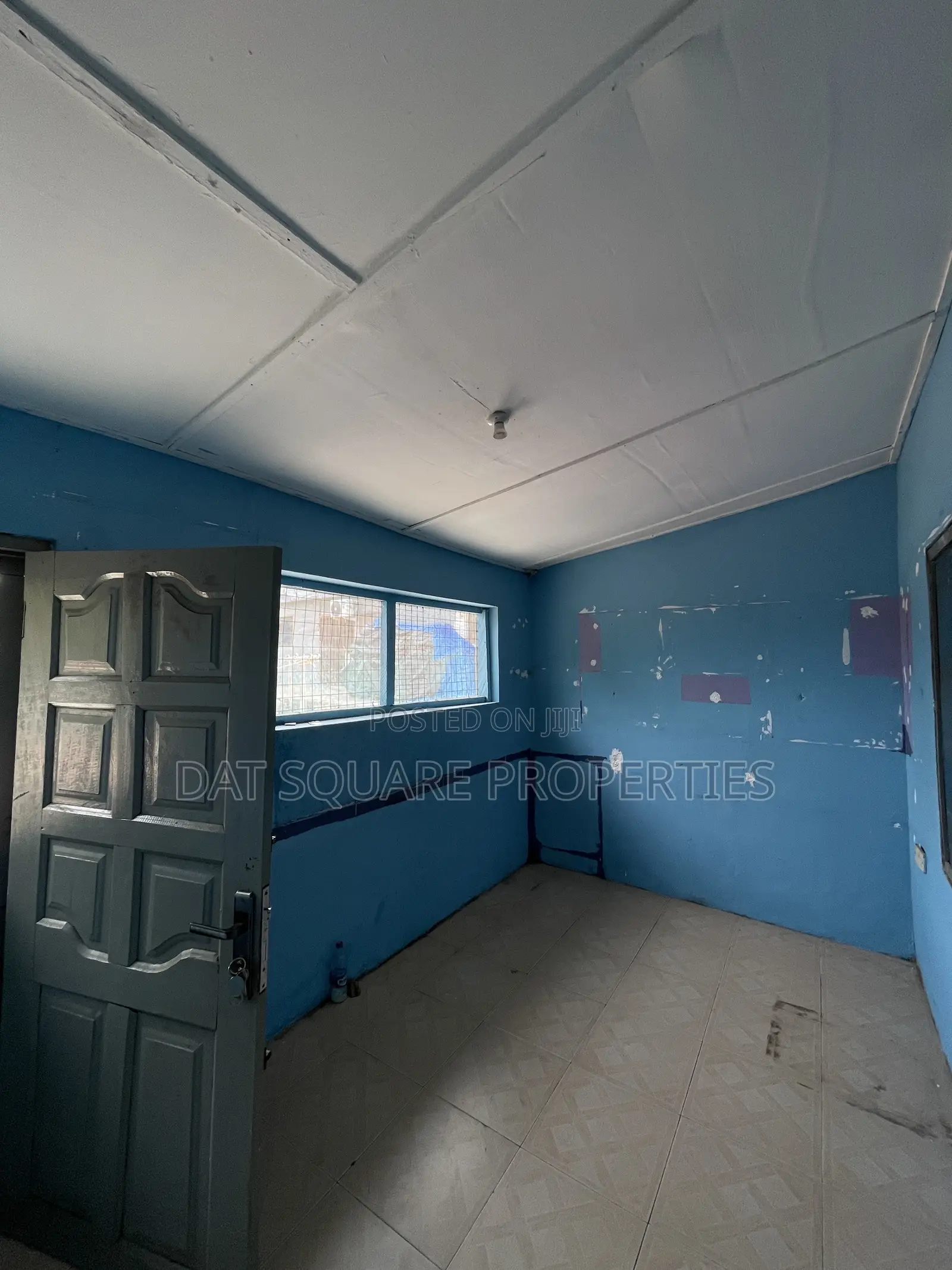 1bdrm Room & Parlour in Awoshie Last Stop for rent in Awoshie