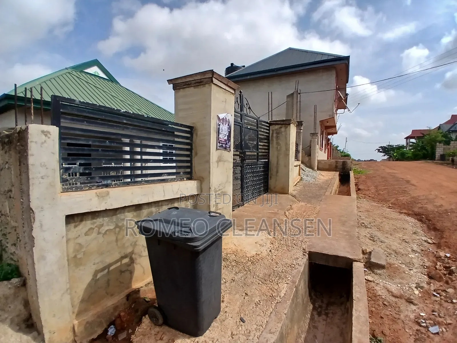 3bdrm House in Atonsu Feyiase, Kumasi Metropolitan for sale in Kumasi Metropolitan