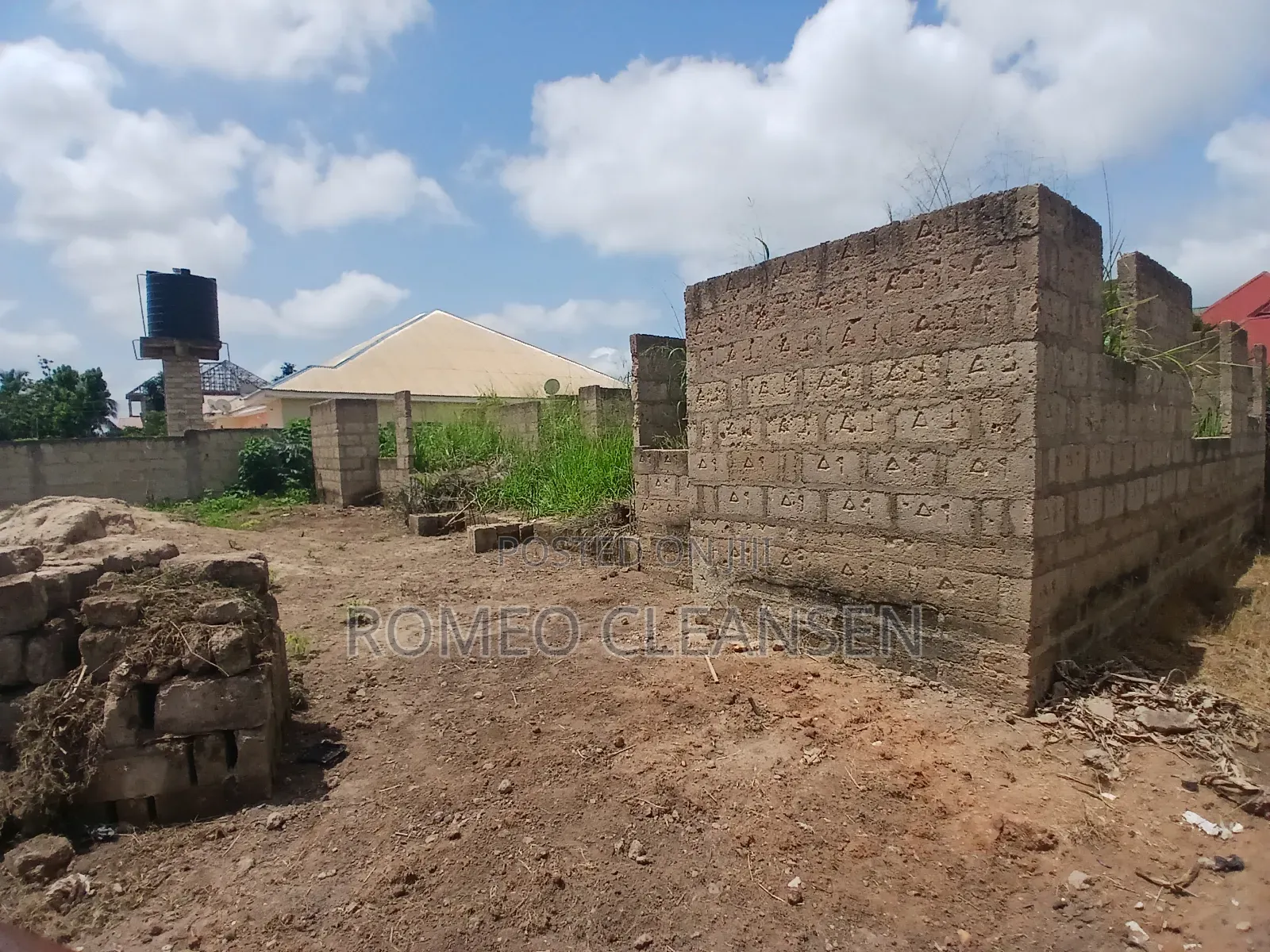 4bdrm Apartment in Atonsu Feyiase, Kumasi Metropolitan for sale in Kumasi Metropolitan