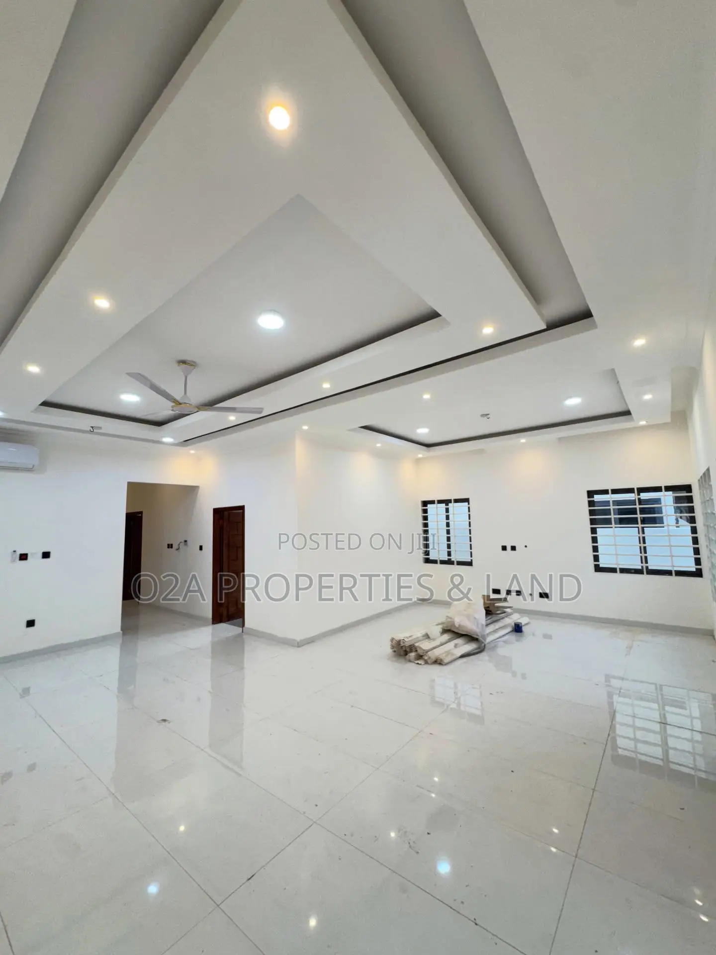 3bdrm House in Manet for sale in Manet Court