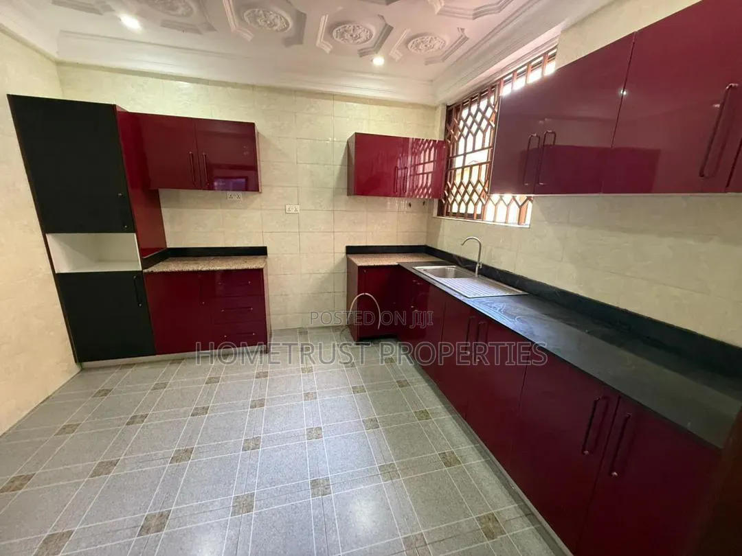 5bdrm House in Haatso Westland, Antis for rent in Antis