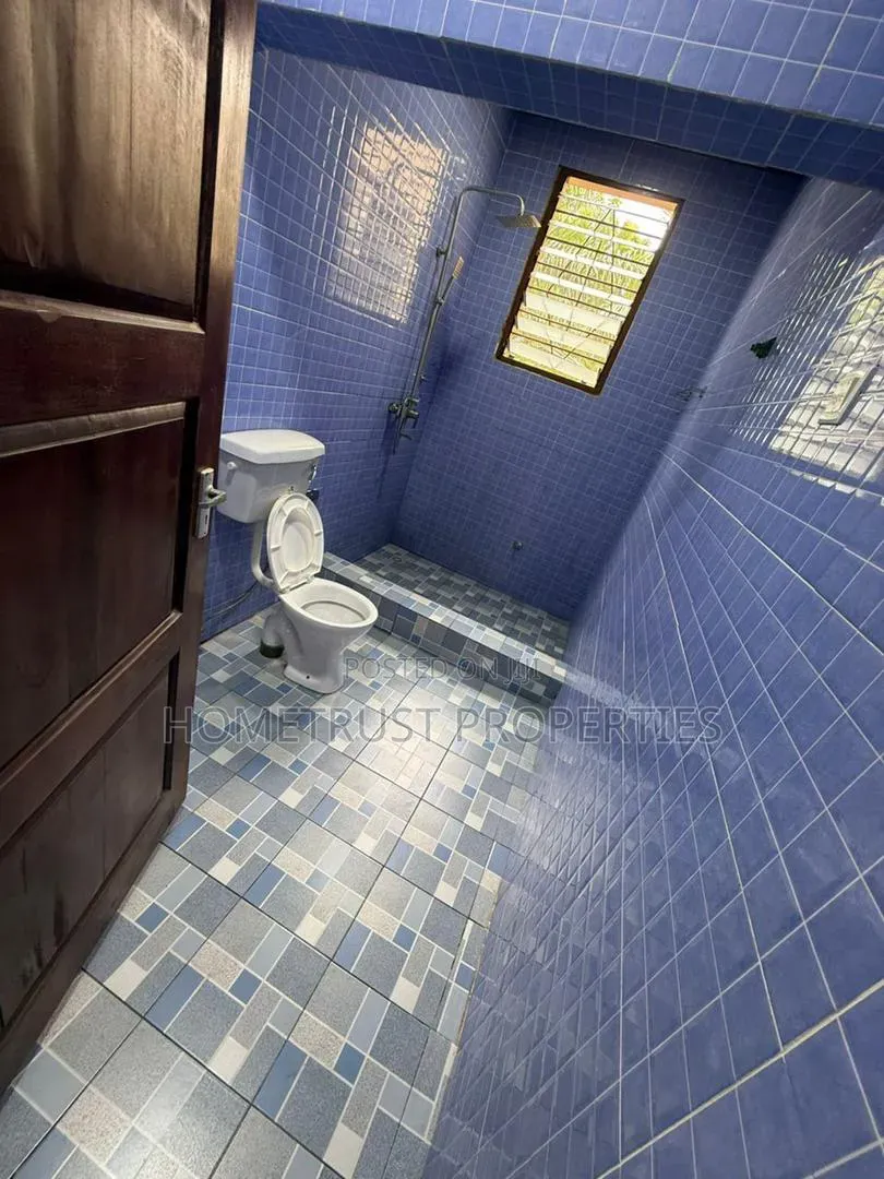5bdrm House in Haatso Westland, Antis for rent in Antis