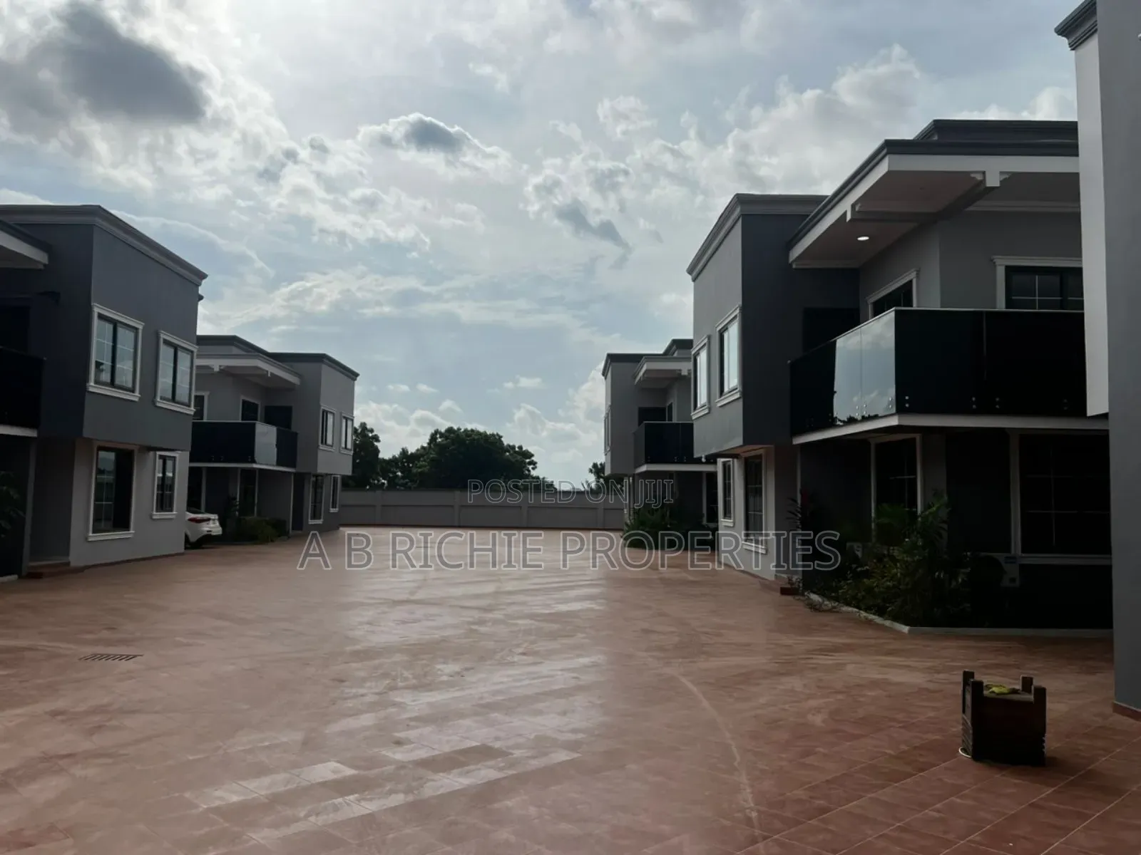 3bdrm Townhouse / Terrace in Ab Richie Properties, Parakuo Estate in Parakuo Estate