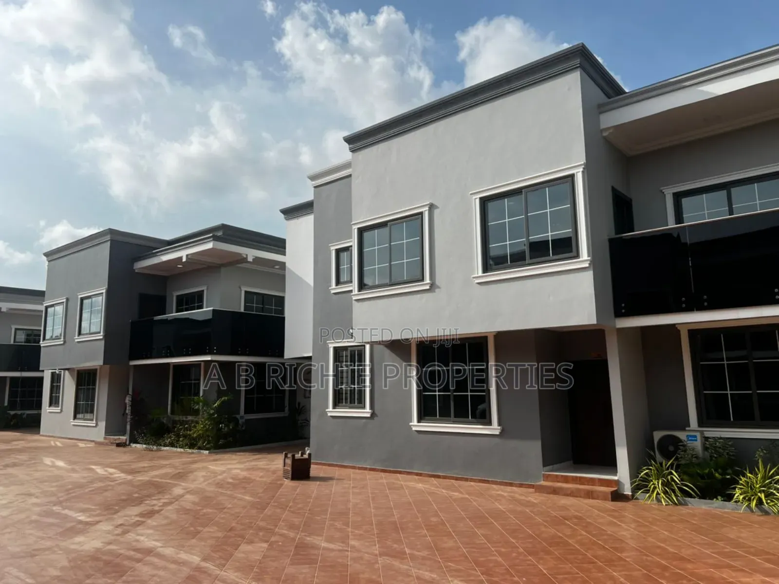 3bdrm Townhouse / Terrace in Ab Richie Properties, Parakuo Estate in Parakuo Estate