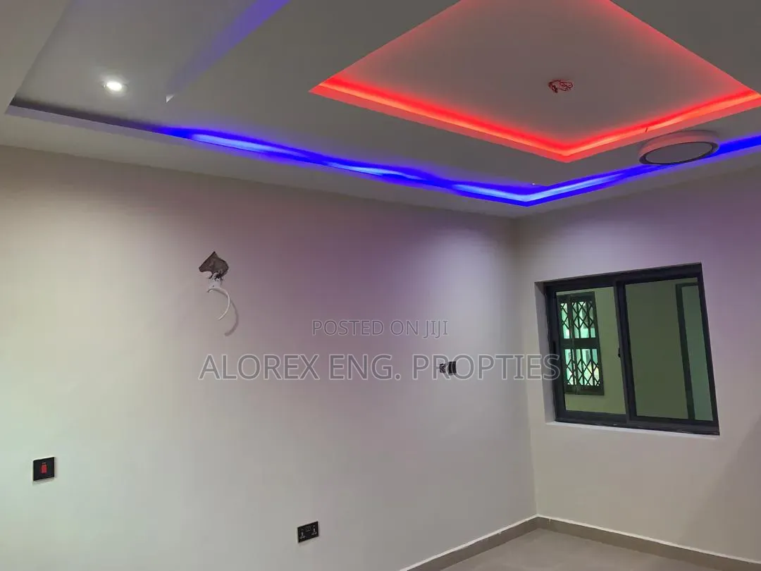 4bdrm House in Oyarifa, Ghana Flag for rent in Ghana Flag