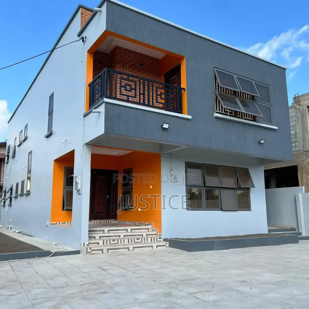 4bdrm House in Agbogba, Cemetery Area for sale in Cemetery Area