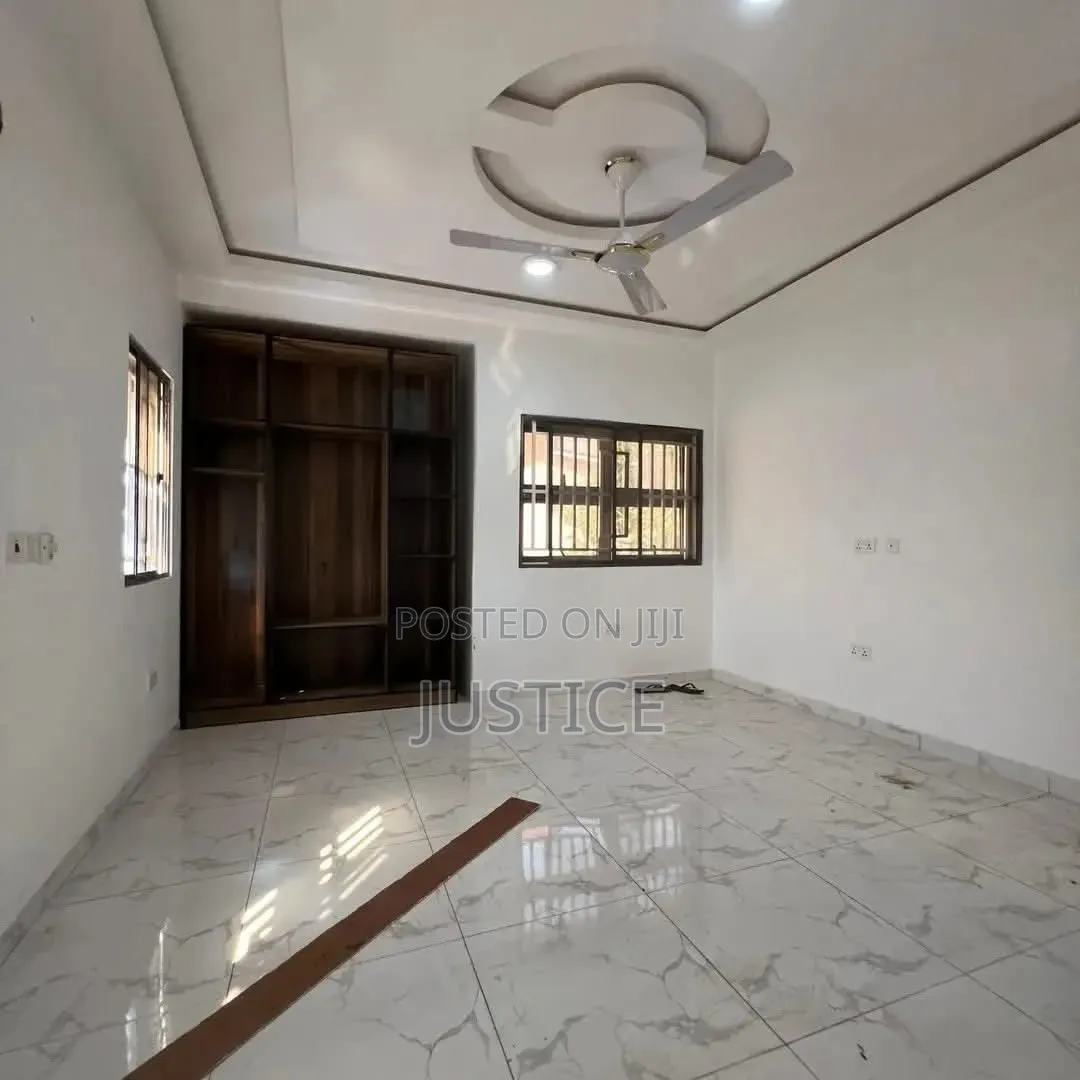 4bdrm House in Agbogba, Cemetery Area for sale in Cemetery Area