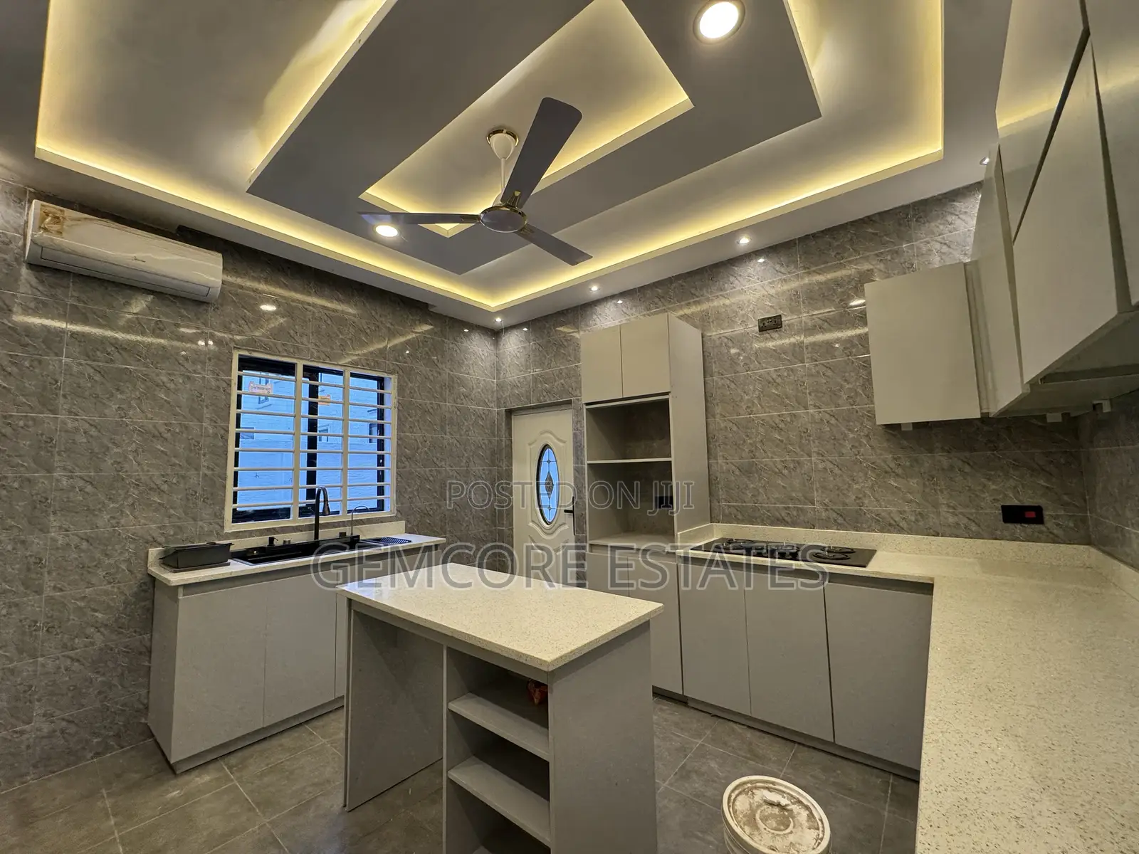 4bdrm House in Nanakrom, Ashaley Botwe for sale in Ashaley Botwe