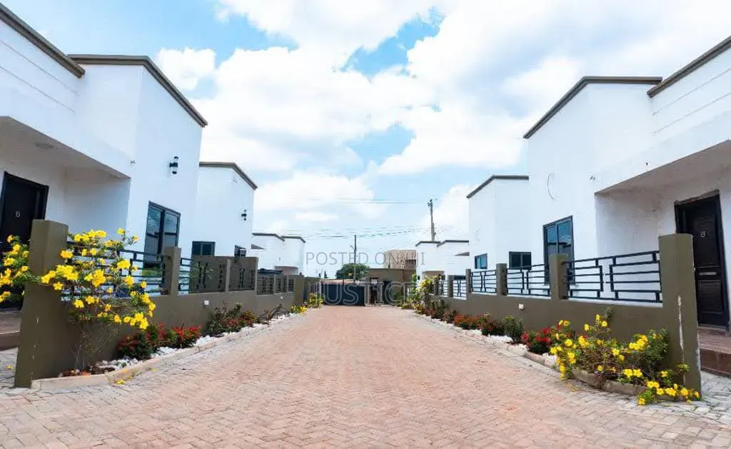 3bdrm House in Agbogba, Cemetery Area for sale in Cemetery Area
